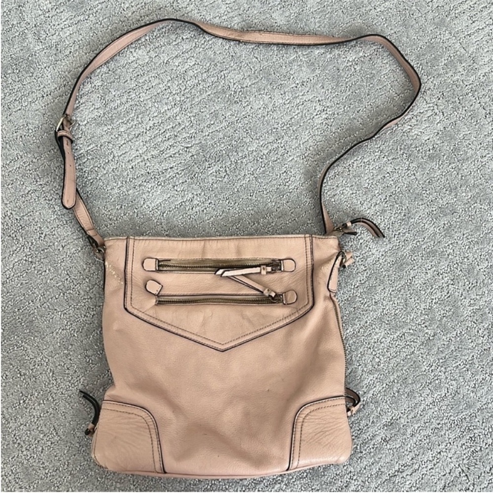 Used 12x12 Apt 9 cross body peach nude purse